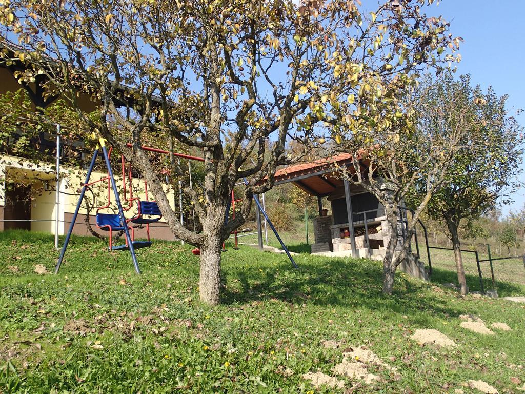 Holiday Home Dora Zabok Rum bild